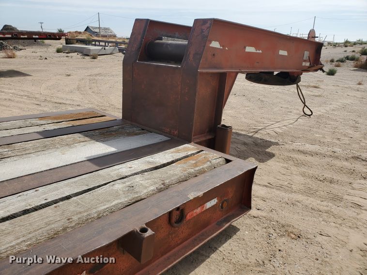 image for item DG8291 1984 Atoka 320FL50 oilfield trailer