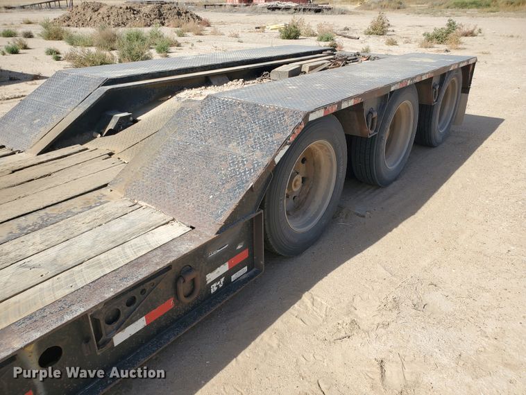 image for item DG8292 2006 Eager Beaver 50GSL lowboy equipment trailer