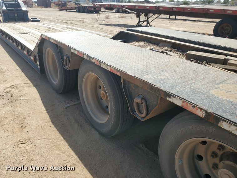 image for item DG8292 2006 Eager Beaver 50GSL lowboy equipment trailer