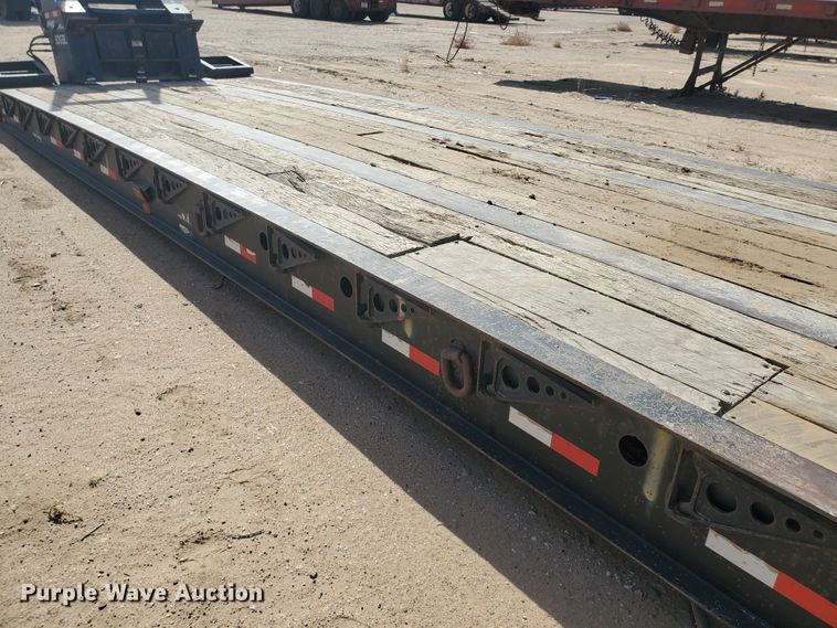 image for item DG8292 2006 Eager Beaver 50GSL lowboy equipment trailer