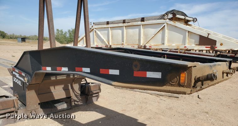 image for item DG8292 2006 Eager Beaver 50GSL lowboy equipment trailer