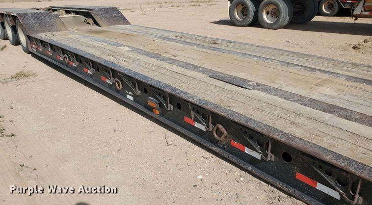 image for item DG8292 2006 Eager Beaver 50GSL lowboy equipment trailer