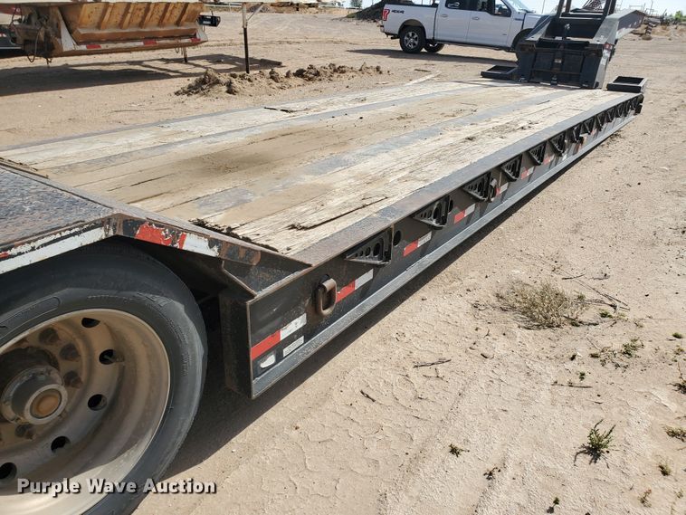 image for item DG8292 2006 Eager Beaver 50GSL lowboy equipment trailer