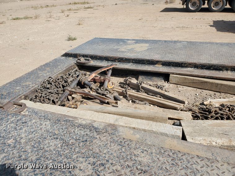 image for item DG8292 2006 Eager Beaver 50GSL lowboy equipment trailer