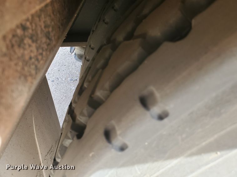 image for item DG8292 2006 Eager Beaver 50GSL lowboy equipment trailer