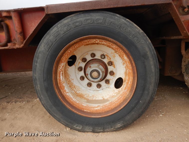 image for item DG8293 1986 Talbert OFD oilfield trailer