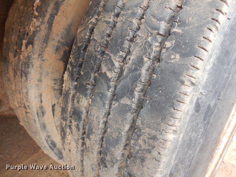 image for item DG8293 1986 Talbert OFD oilfield trailer