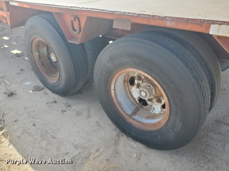 image for item DG8295 1981 Tech DDF50T drop deck trailer