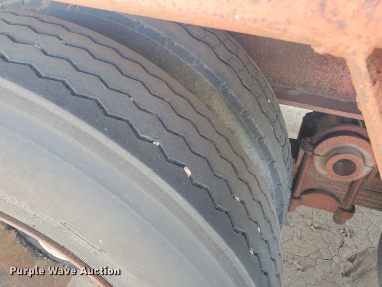 image for item DG8295 1981 Tech DDF50T drop deck trailer