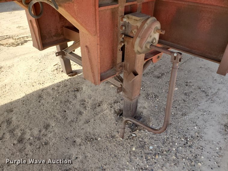 image for item DG8295 1981 Tech DDF50T drop deck trailer