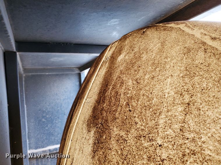 image for item DG8307 2000 Neil utility trailer with pressure washer