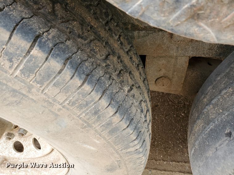 image for item DG8307 2000 Neil utility trailer with pressure washer