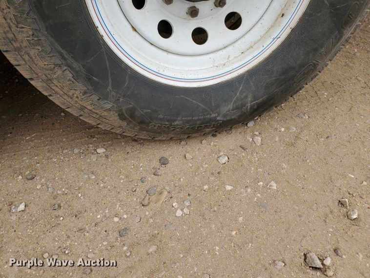 image for item DG8307 2000 Neil utility trailer with pressure washer