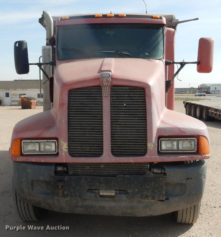 image for item DG8308 1992 Kenworth T600  dump truck