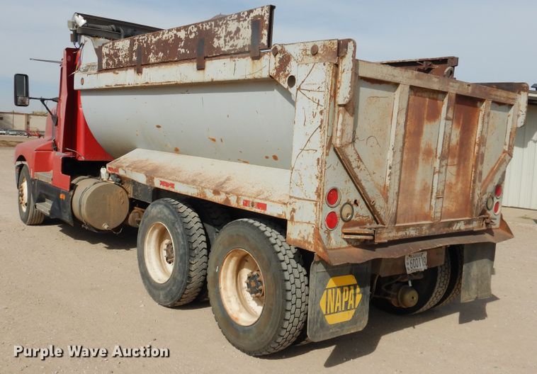 image for item DG8308 1992 Kenworth T600  dump truck