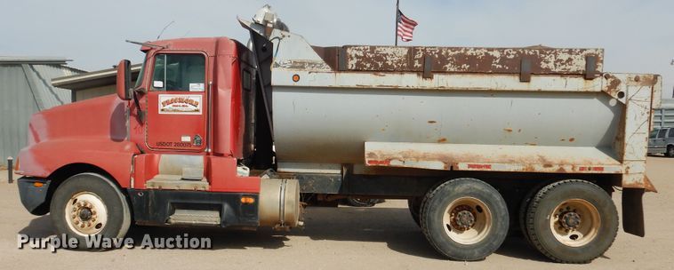 image for item DG8308 1992 Kenworth T600  dump truck