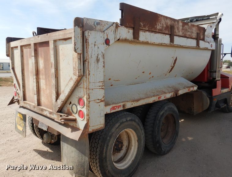 image for item DG8308 1992 Kenworth T600  dump truck