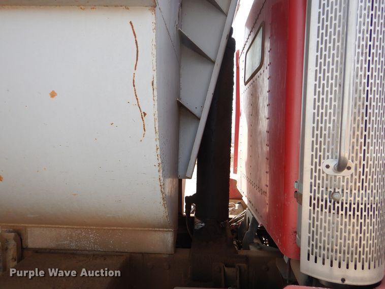 image for item DG8308 1992 Kenworth T600  dump truck