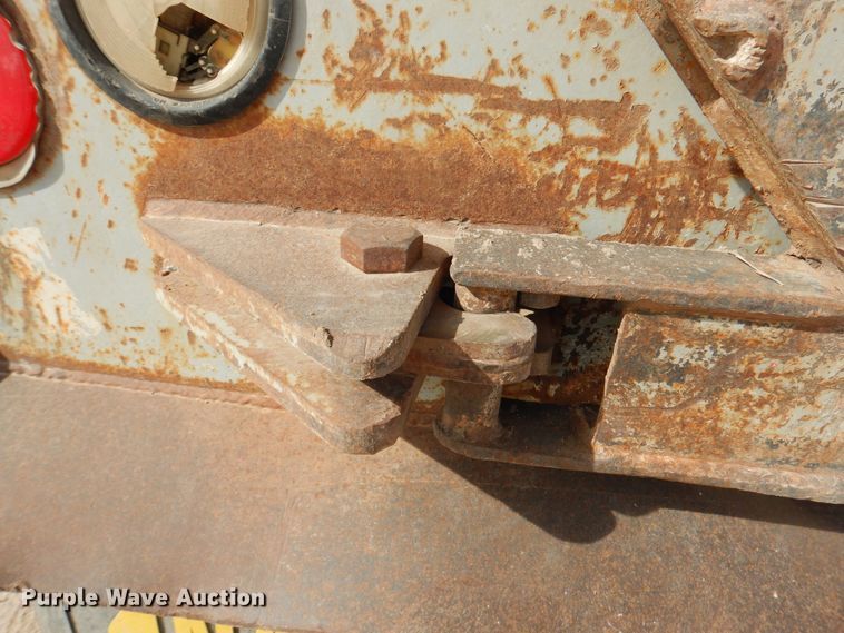 image for item DG8308 1992 Kenworth T600  dump truck