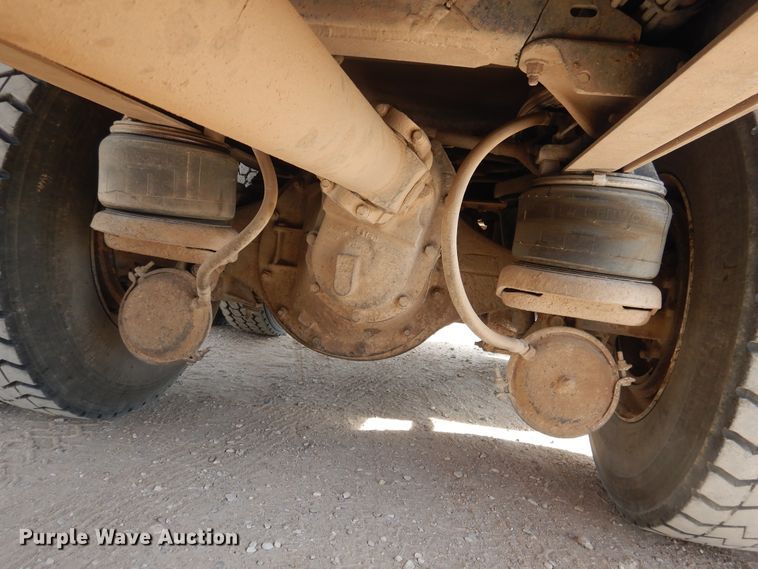 image for item DG8308 1992 Kenworth T600  dump truck