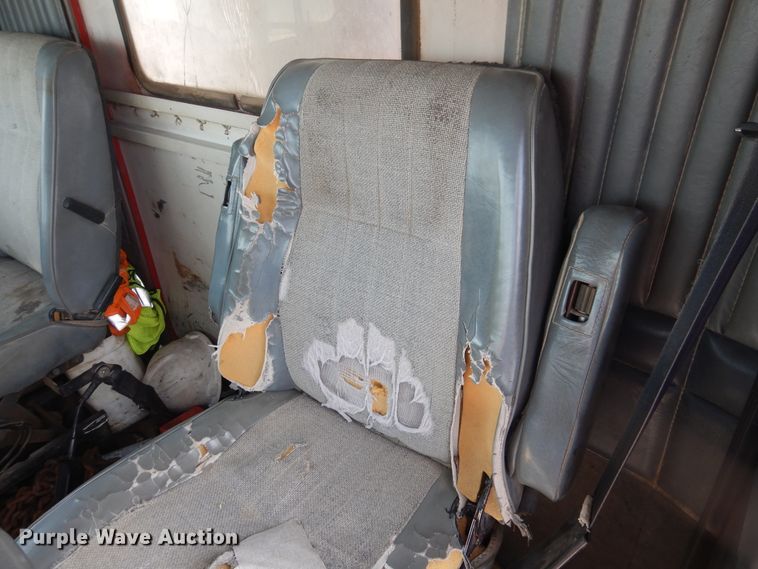 image for item DG8308 1992 Kenworth T600  dump truck