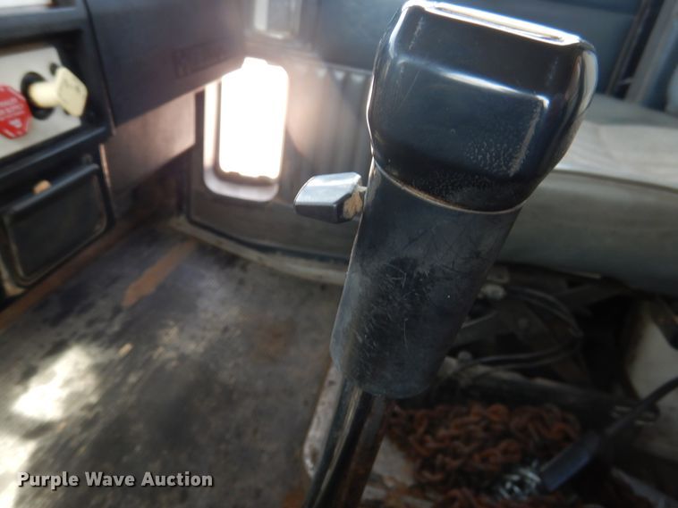 image for item DG8308 1992 Kenworth T600  dump truck