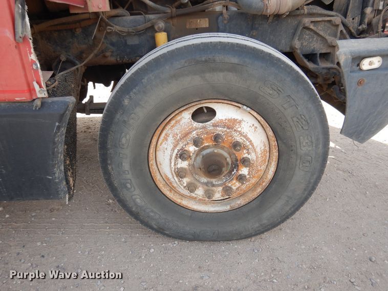 image for item DG8308 1992 Kenworth T600  dump truck