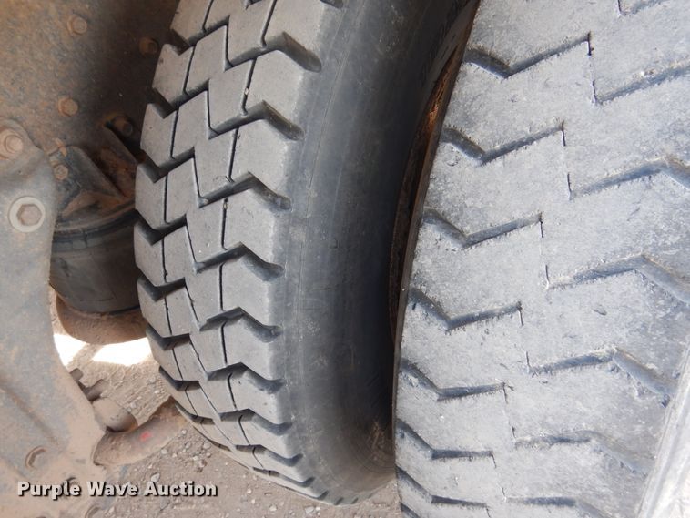 image for item DG8308 1992 Kenworth T600  dump truck