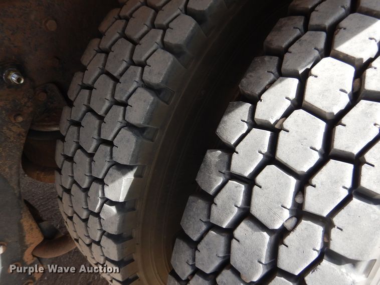 image for item DG8308 1992 Kenworth T600  dump truck