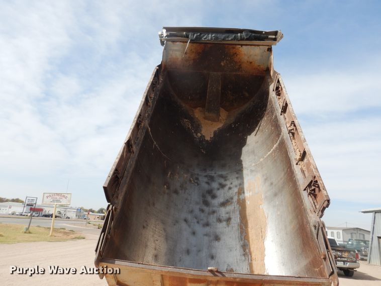 image for item DG8308 1992 Kenworth T600  dump truck