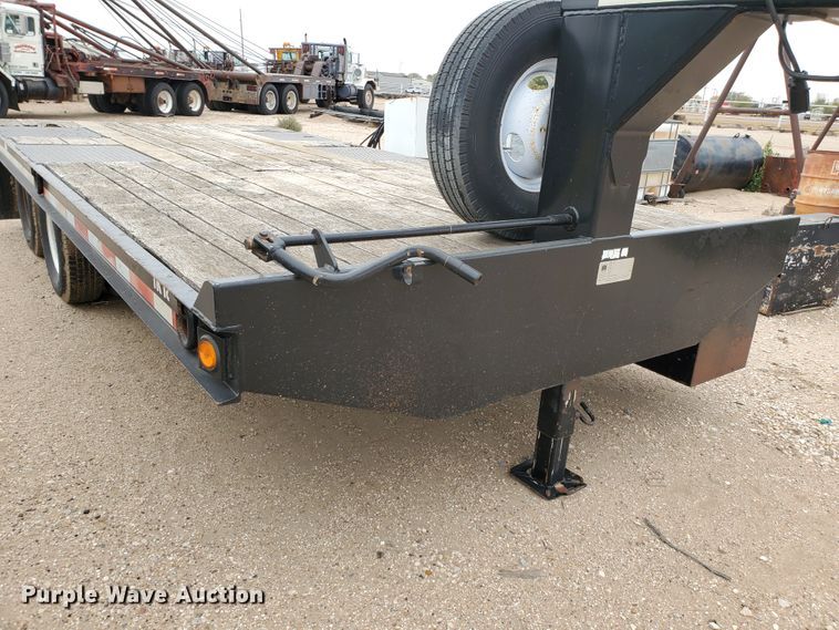 image for item DG8309 2004 Trail King TK-18LP-1800 equipment trailer