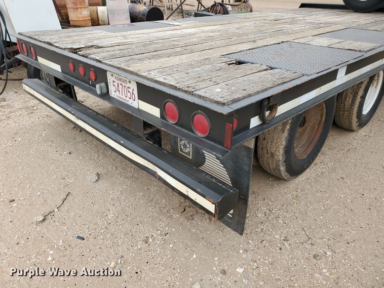 image for item DG8309 2004 Trail King TK-18LP-1800 equipment trailer