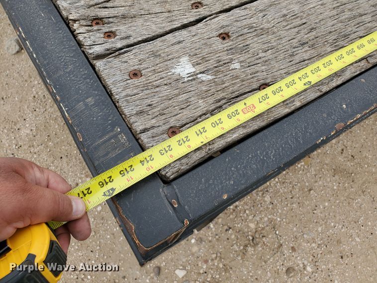 image for item DG8309 2004 Trail King TK-18LP-1800 equipment trailer