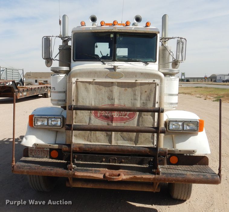 image for item DG8319 1998 Peterbilt 379 winch truck