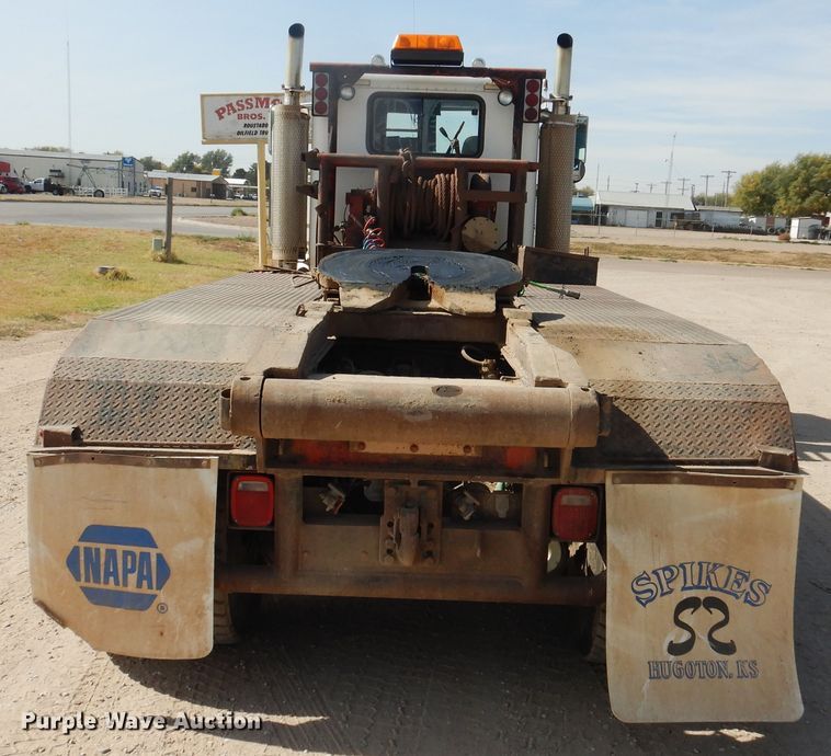 image for item DG8319 1998 Peterbilt 379 winch truck