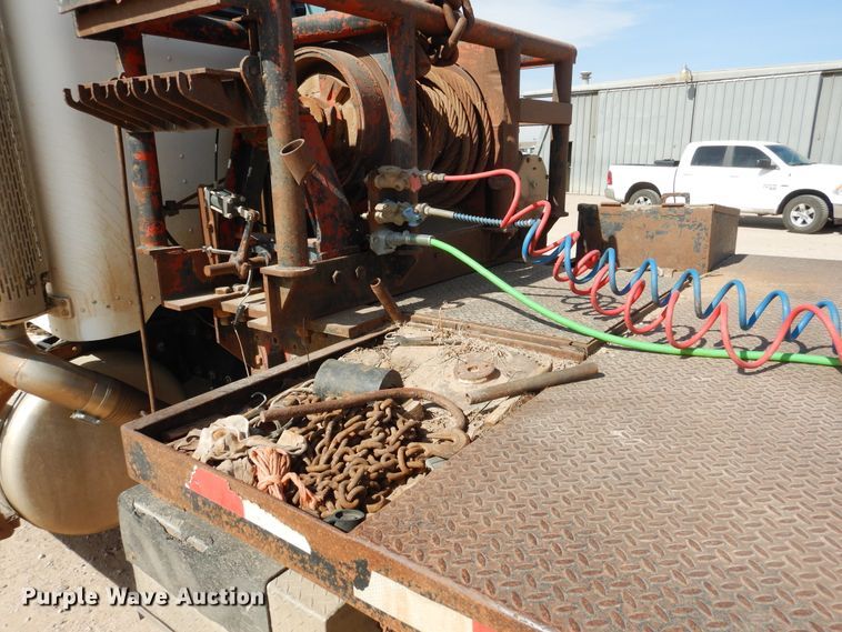 image for item DG8319 1998 Peterbilt 379 winch truck