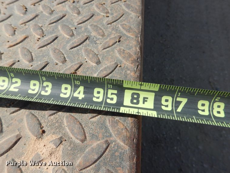 image for item DG8319 1998 Peterbilt 379 winch truck