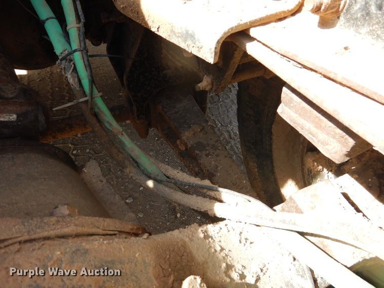 image for item DG8319 1998 Peterbilt 379 winch truck