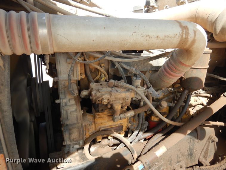 image for item DG8319 1998 Peterbilt 379 winch truck