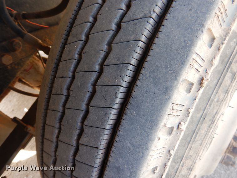 image for item DG8319 1998 Peterbilt 379 winch truck