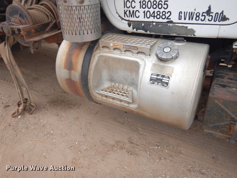 image for item DG8320 1993 Mack RD688S  winch truck