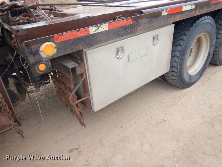 image for item DG8320 1993 Mack RD688S  winch truck