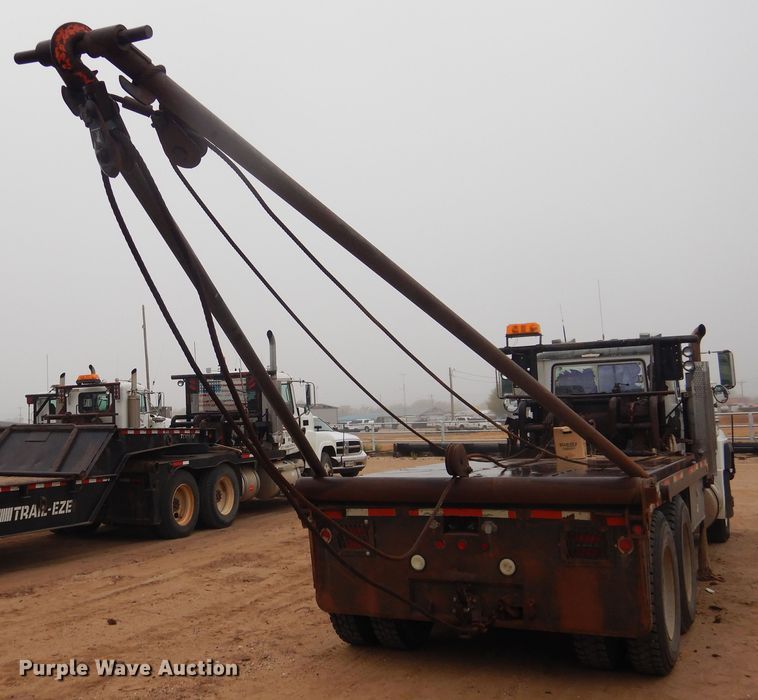 image for item DG8320 1993 Mack RD688S  winch truck