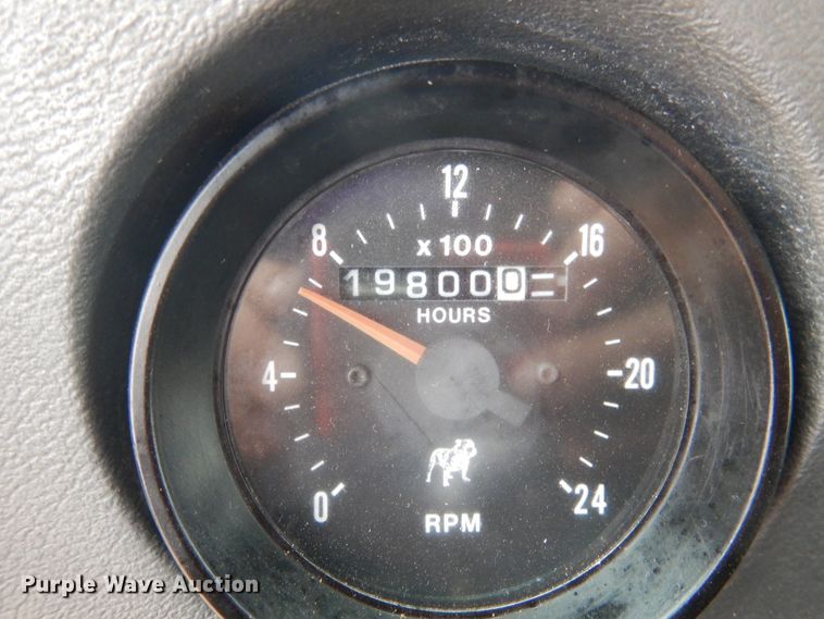 image for item DG8320 1993 Mack RD688S  winch truck