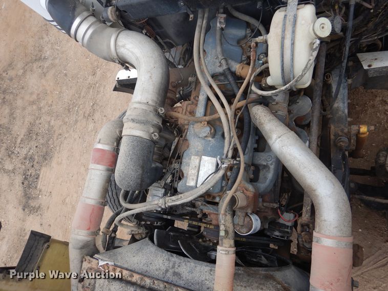 image for item DG8320 1993 Mack RD688S  winch truck