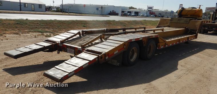 image for item DG8322 1996 Dynaweld drop deck equipment trailer