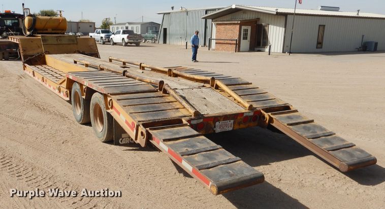 image for item DG8322 1996 Dynaweld drop deck equipment trailer