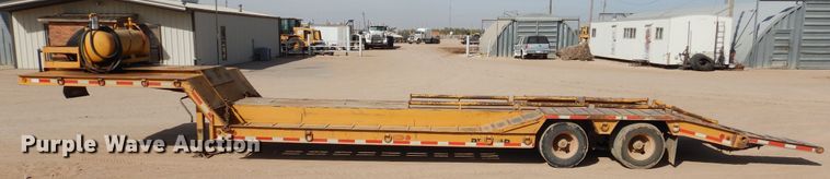 image for item DG8322 1996 Dynaweld drop deck equipment trailer