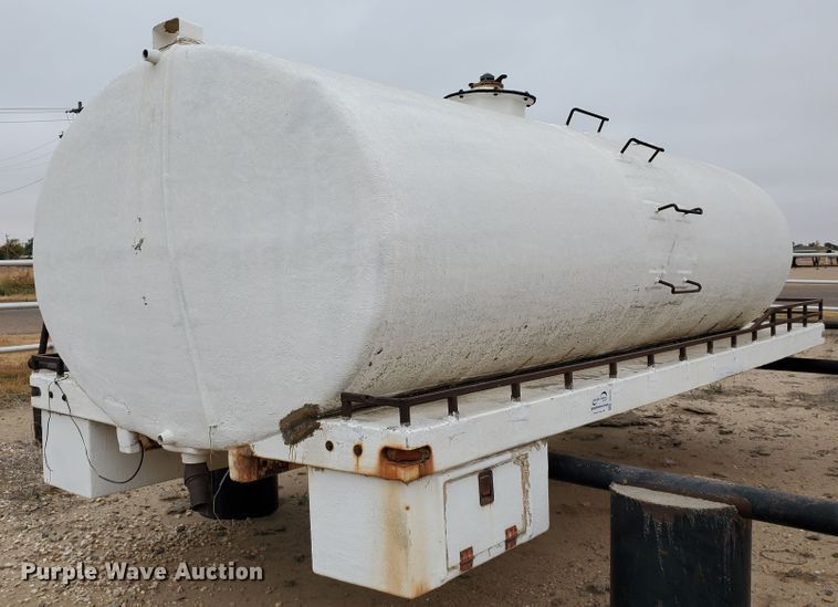 image for item DG8325 Fiberglass water tank bed