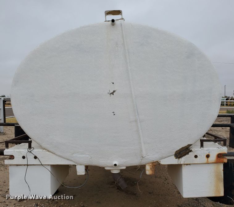 image for item DG8325 Fiberglass water tank bed